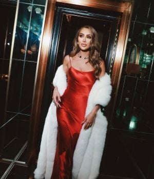 بين الجرأة والعصرية... مايا دياب تكسر المألوف بإطلالات استعراضية مبتكرة