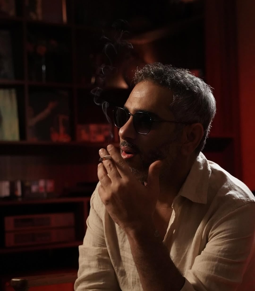 فضل شاكر ينفي التهم المنسوبة إليه ويكشف مكان اختبائه