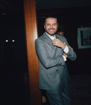 راغب علامة يوقف حفله ويوجه رسالة من القلب لزوجته واولاده (فيديو) 