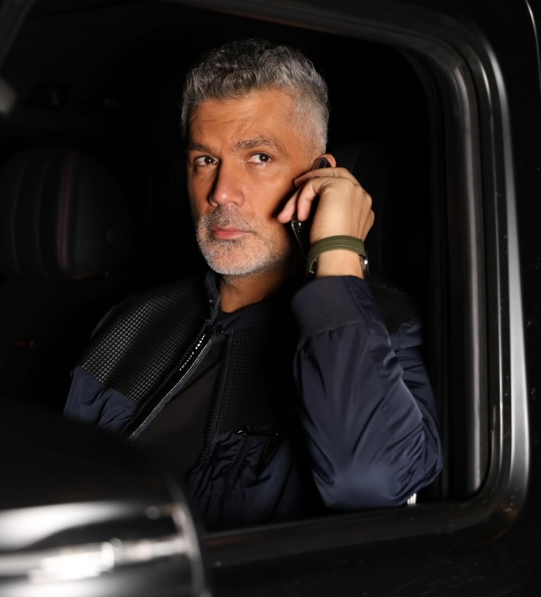 فارس كرم يعلّق على جدل تصريحاته بشأن حياته الزوجية 