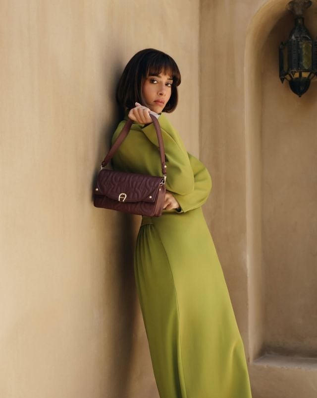 بلقيس بالأخضر الزيتوني