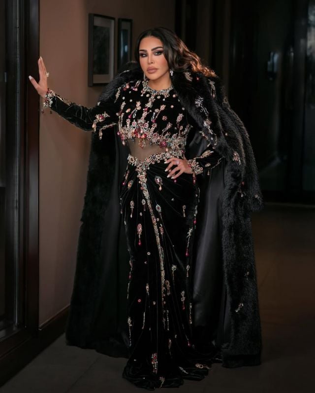 لماذا تعشق أحلام الأزياء المطرزة في إطلالاتها؟