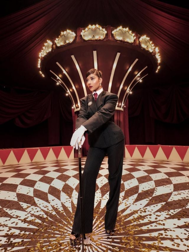 لجين عمران بالفضي وبلقيس ببدلة ذكورية: إطلالتان تعكسان الجرأة