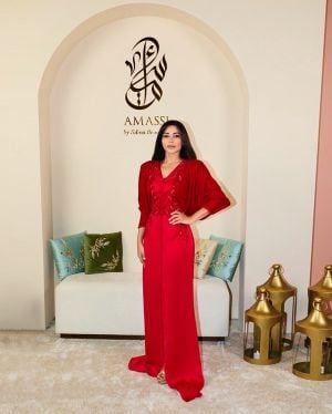 مهيرة عبد العزيز ونهى نبيل تتألقان بإطلالات ملكية وفاخرة