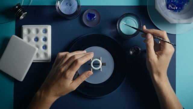 حرفة تيفاني – تطبيق المينا على الحلقة الدوارة