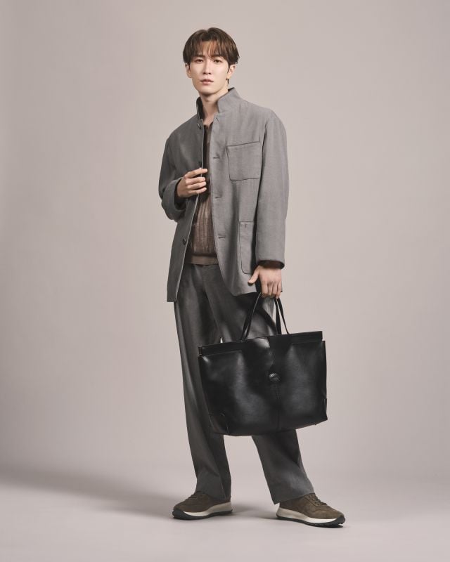 شوتا واتانابي سفير  للعلامة التجارية تودز في اليابان