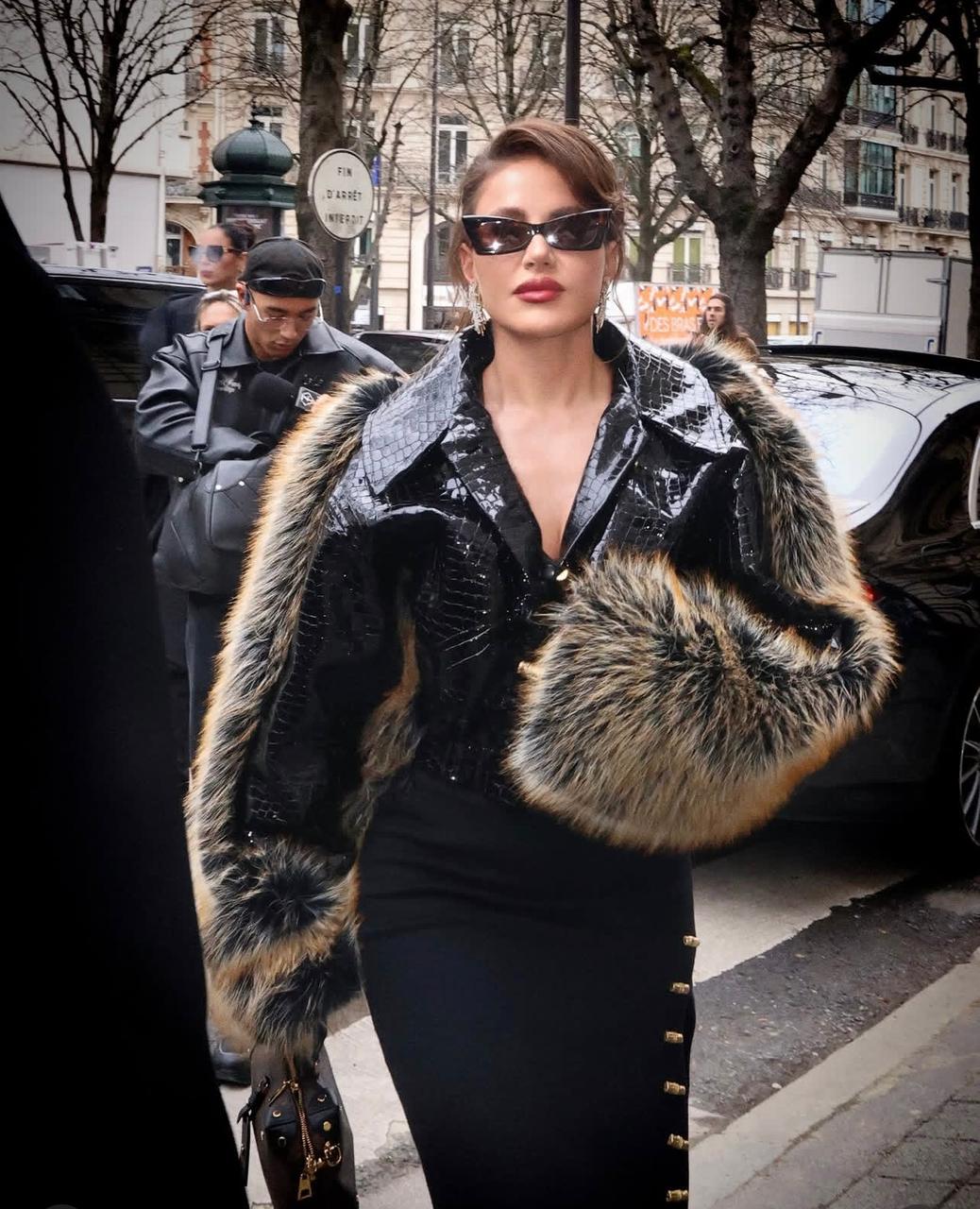 إطلالات ساحرة للنجمات العربيات في عرض جورج حبيقة الأخير