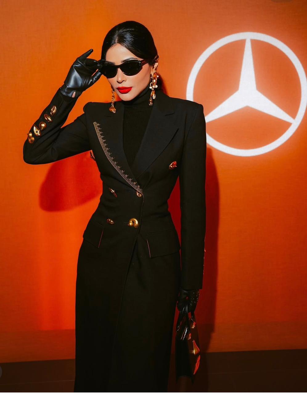 مهيرة عبد العزيز باطلالة مونوكروم