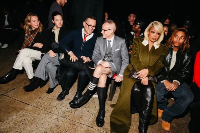 الصف الأمامي