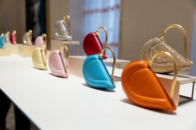 حقائب من بولغري بألوان ساحرة