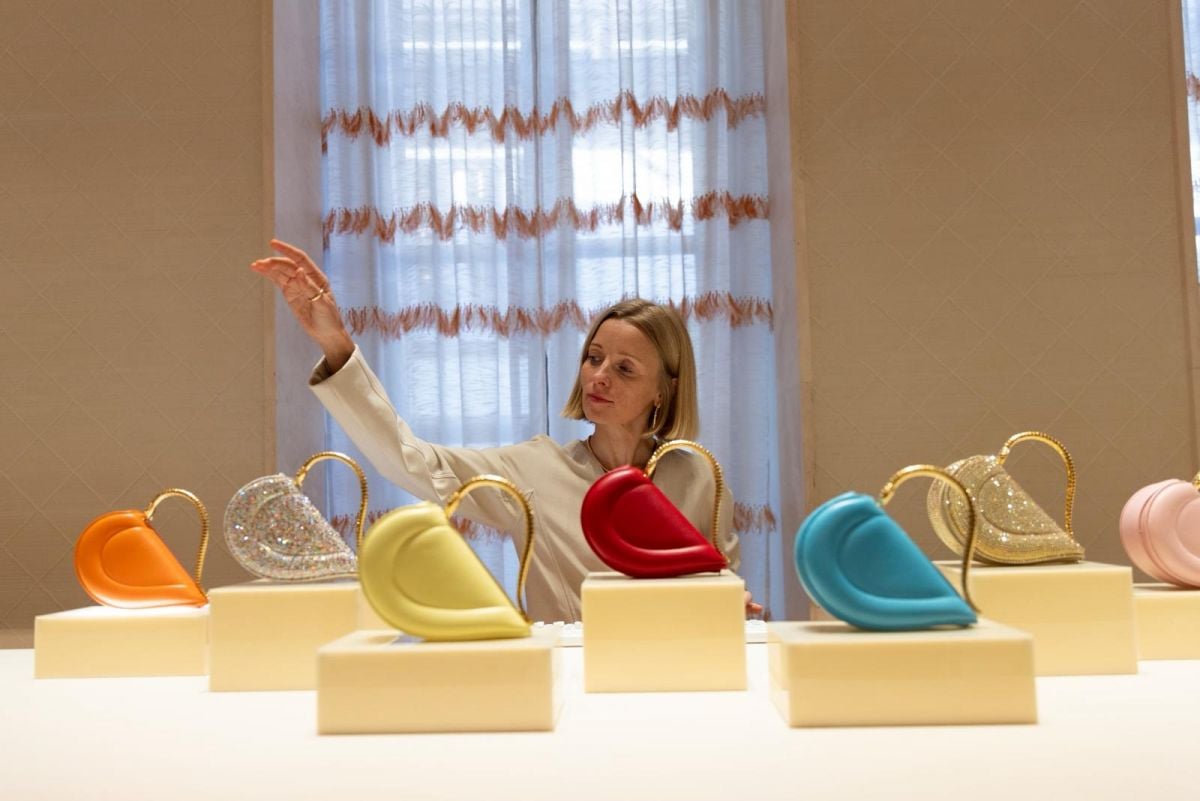 مجموعة الجلد والإكسسوارات لخريف وشتاء 2026 من BVLGARI