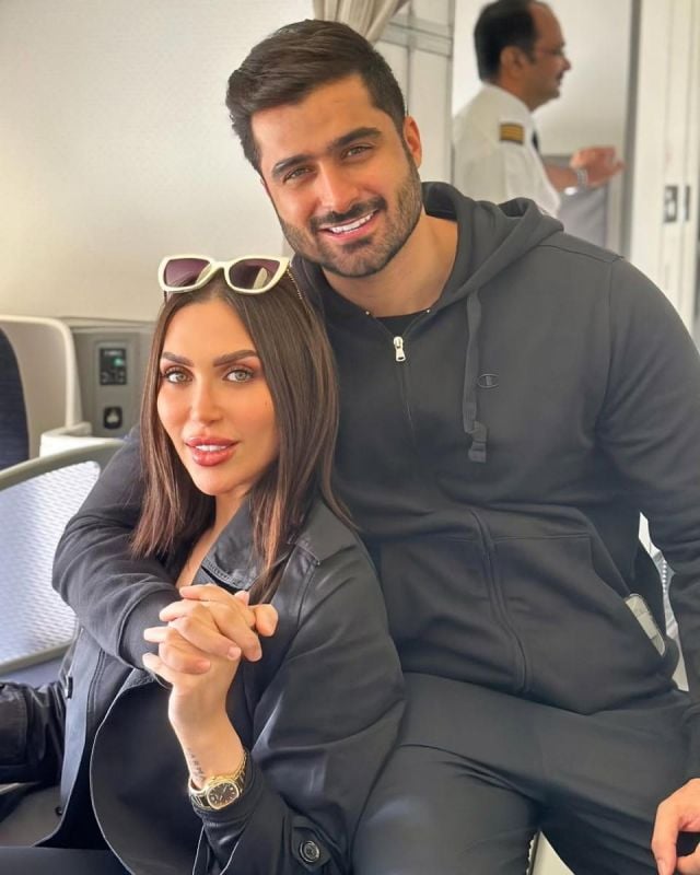 الدكتورة خلود وأمين