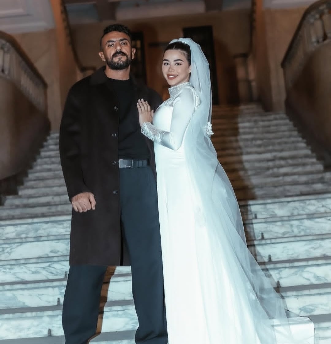 مشهد من لقاء يارا السكري وأحمد العوضي في علي كلاي