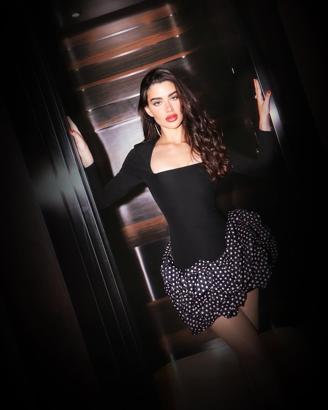 روان بصيحة البولكا دوت المميزة