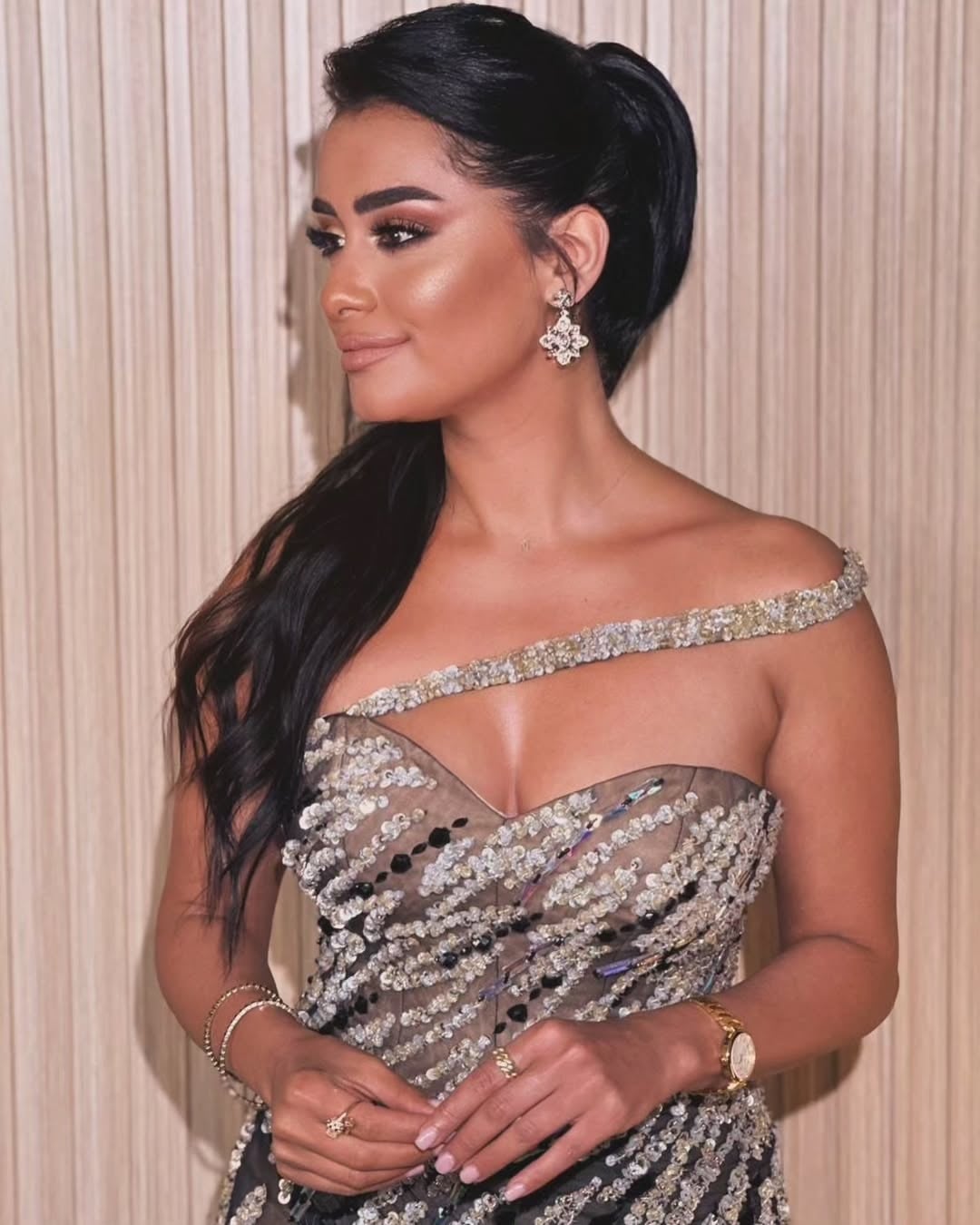 نانسي صلاح تكشف موقفها من عمليات التجميل وأثر وفاة شقيقتها (فيديو)