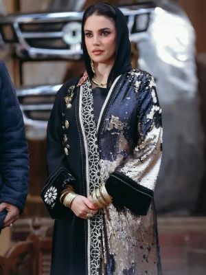 درة زروق تتألق بإطلالة محتشمة في رمضان