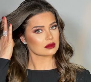 يسرا اللوزي: لا ينبغي أن يكون الأطفال سبباً في استمرار العلاقة الزوجية (فيديو)