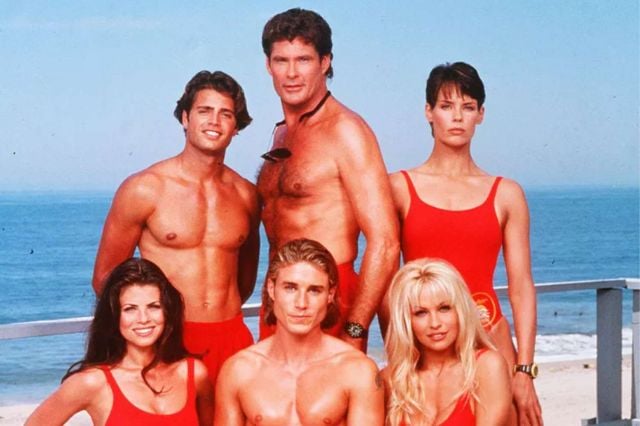 فريق النسخة الأولى من 