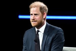 تسريب رسائل حب وغزل بين الأمير هاري وصحافية بريطانية
