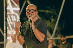 عمرو دياب يعلن تأجيل حفله بدبي من دون أسباب