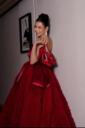 لقاء الخميسي تستعين بعبد الحليم حافظ ومتابعوها يتساءلون عن السبب