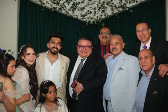 خالد جلال ومنير مكرم يهنئان محمد رضوان بخطوبة ابنته