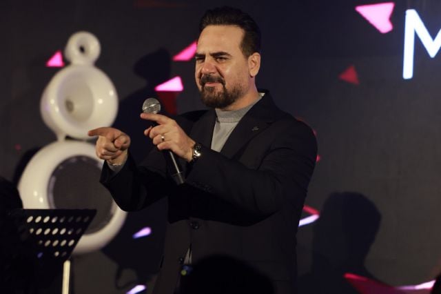 وائل جسار يتفاعل مع الجمهور