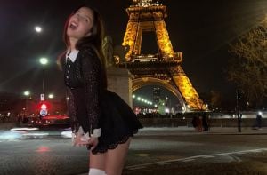 أوليفيا رودريغو تتألق بالأسود بفستان Vintage