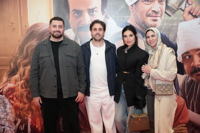 هشام ماجد وسط معجبيه