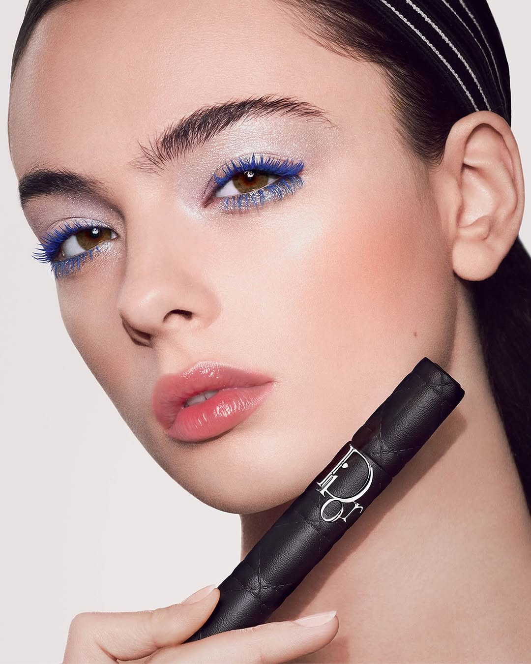 رموش تخطف الأنظار مع مسكارا DIORSHOW