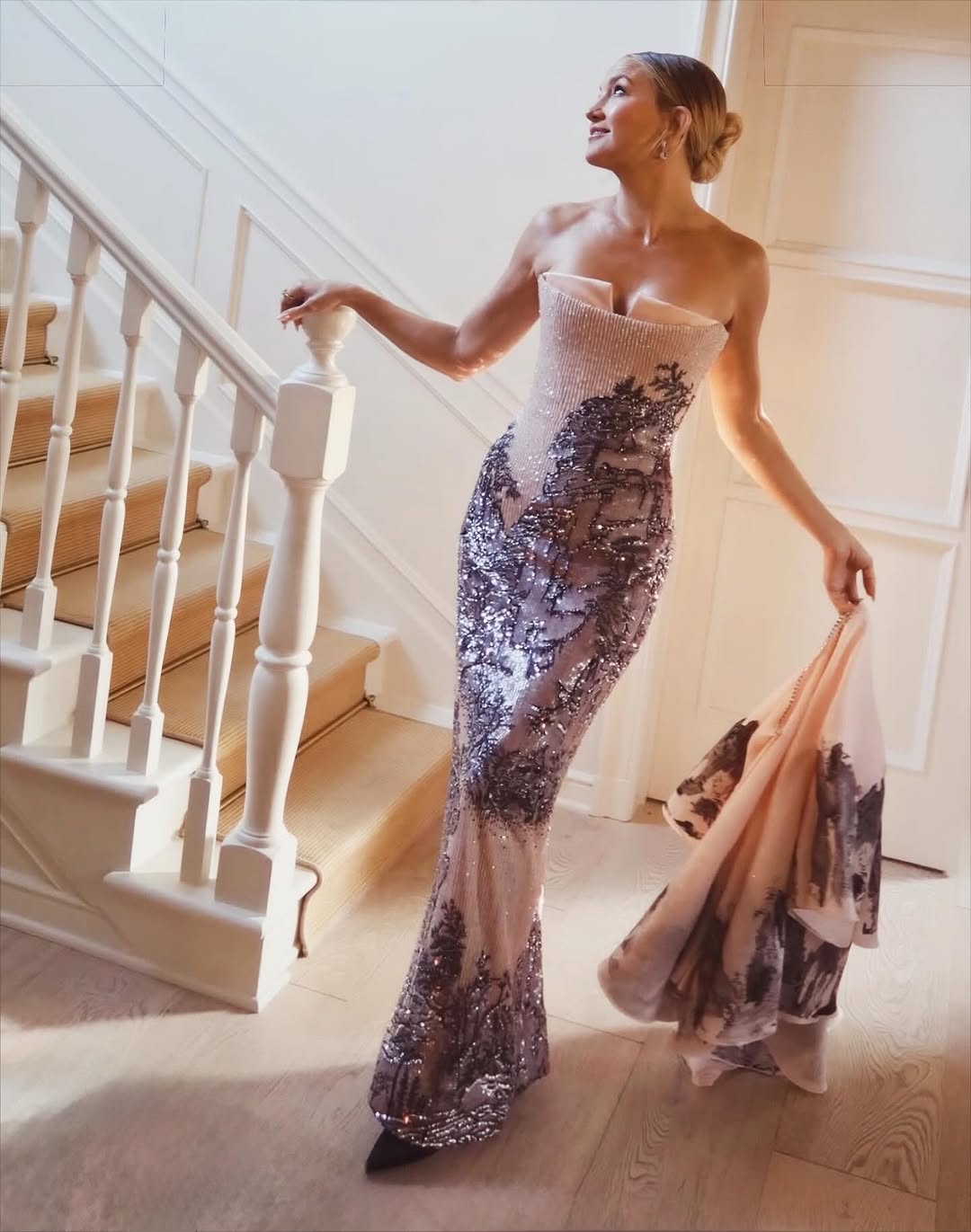 كيت هدسون بفستان مبهر من تصميم Miss Sohee