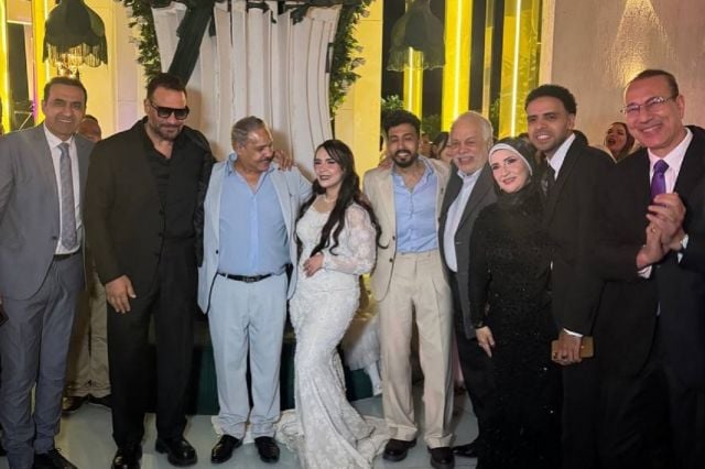 أشرف زكي وماجد المصري ونجوم الفن مع محمد رضوان وابنته وعريسها