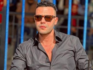 محمد إمام يوجّه رسالة الى فريق عمل "الكينغ" بعد انتهاء التصوير (فيديو)