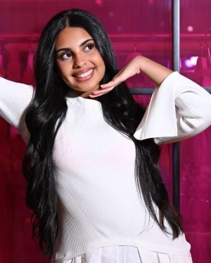 فتاة سعودية تطلق مبادرة "وقت حقيقي" عن عمر 14 عاماً