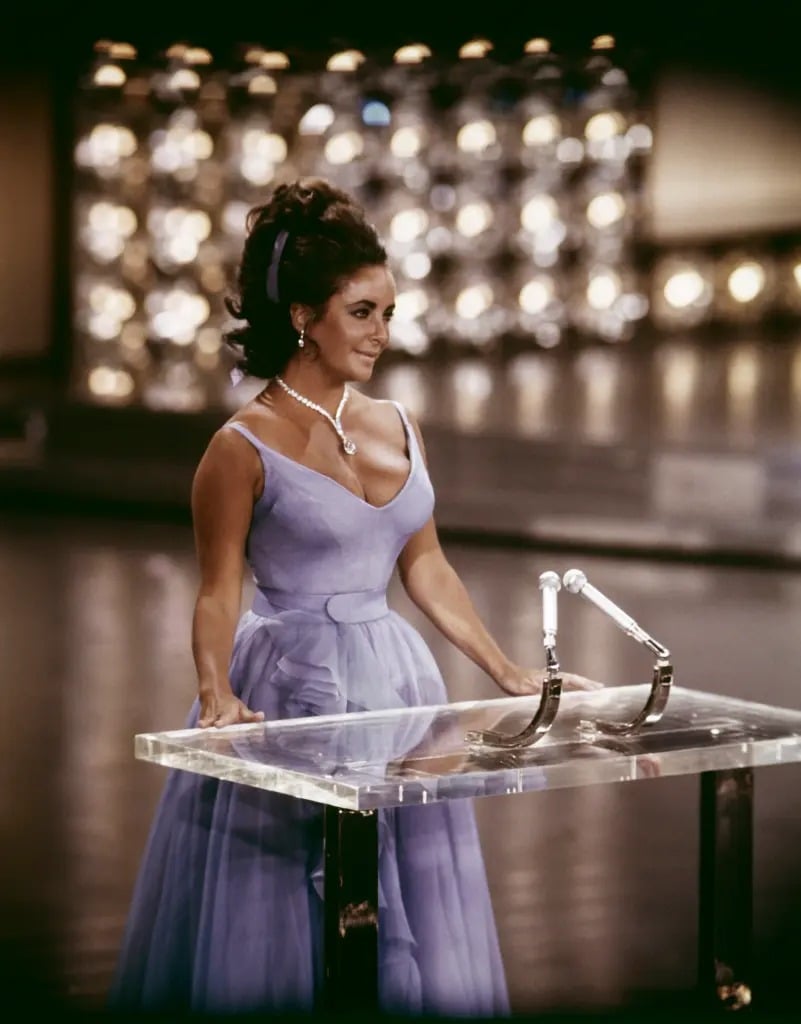 إليزابيث تايلور