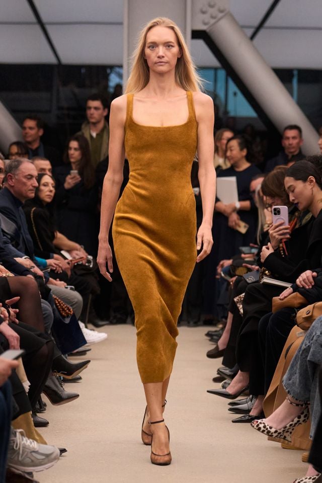 من مجموعة أزياء ALAÏA خريف/شتاء 2026