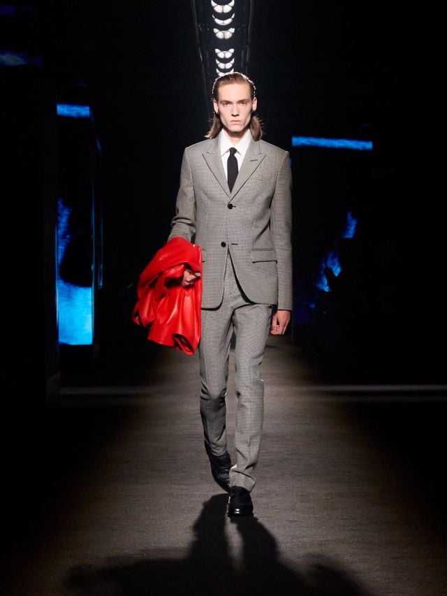 إطلالة  NIELS من مجموعة بالنسياغا شتاء 2026 