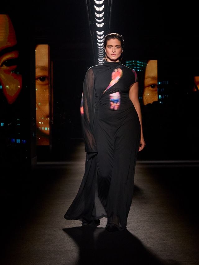 إطلالة SOFIA من مجموعة بالنسياغا شتاء 2026 