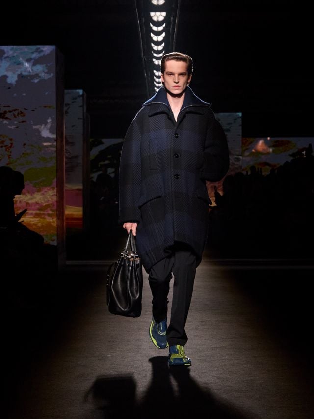 إطلالة GORAN من مجموعة بالنسياغا شتاء 2026 