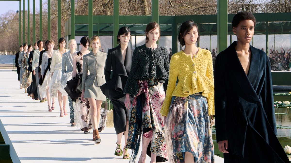 عرض Dior لخريف وشتاء 2026-2027... الفخامة والأناقة المبهرة