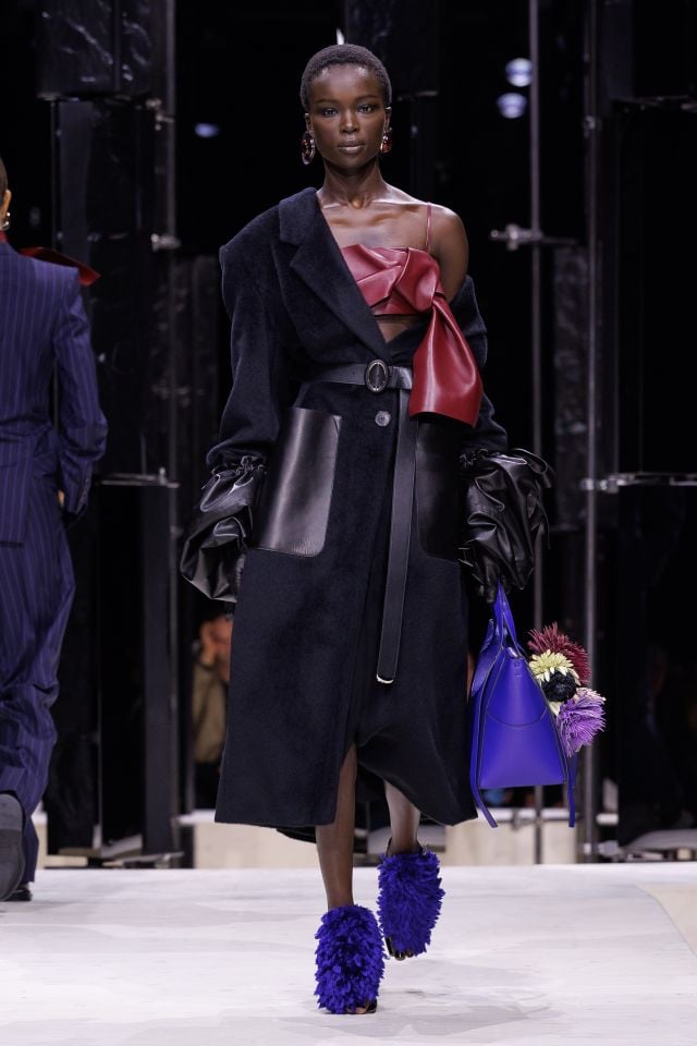 عرض أزياء جيفنشي مجموعة خريف/شتاء 2026 