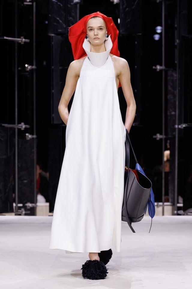 عرض أزياء جيفنشي مجموعة خريف/شتاء 2026 