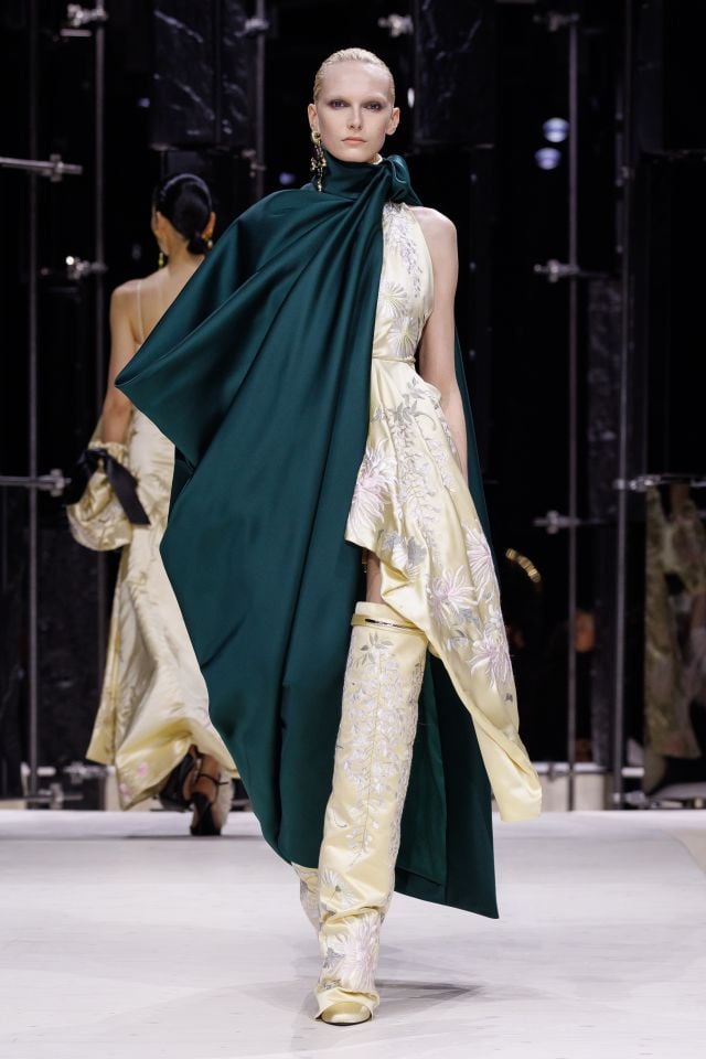 عرض أزياء جيفنشي مجموعة خريف/شتاء 2026 