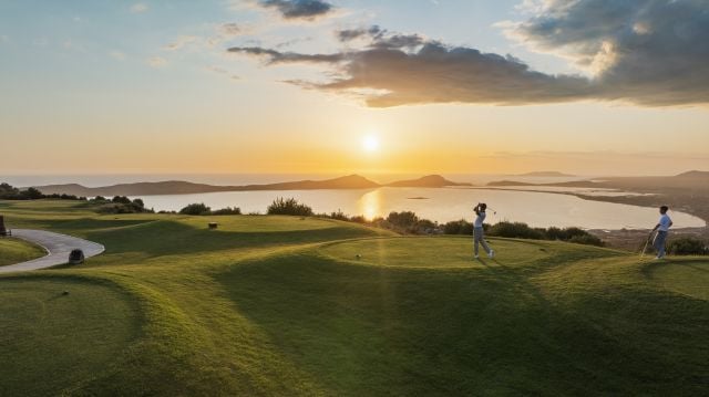 ملعب جولف الأكاديمية الأولمبية الدولية – تلول نافارينو