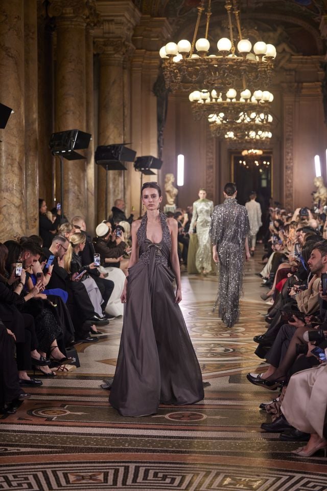 عرض أزياء إيلي فغالي لموسم ربيع وصيف 2026 