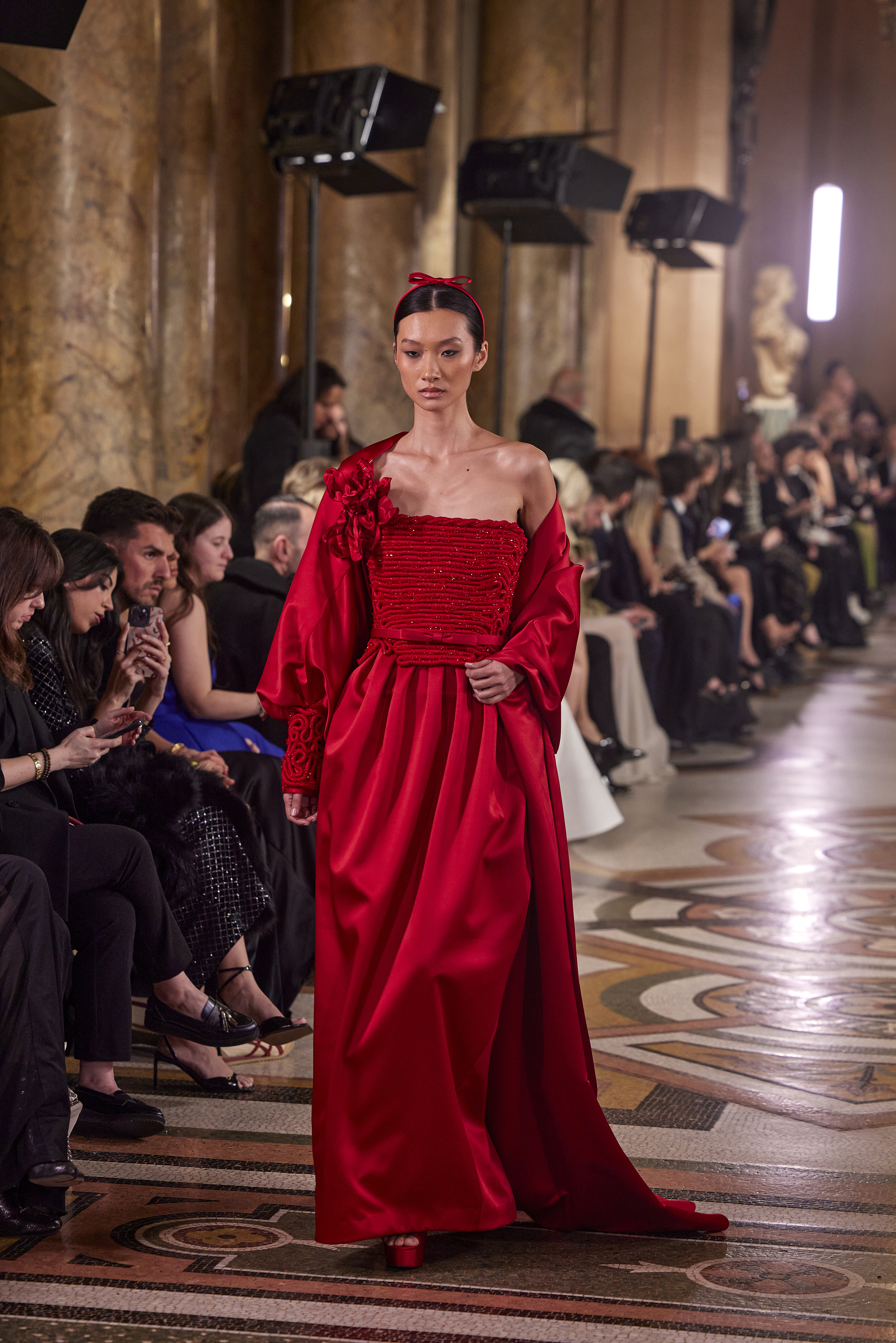 عرض أزياء إيلي فغالي لموسم ربيع وصيف 2026 