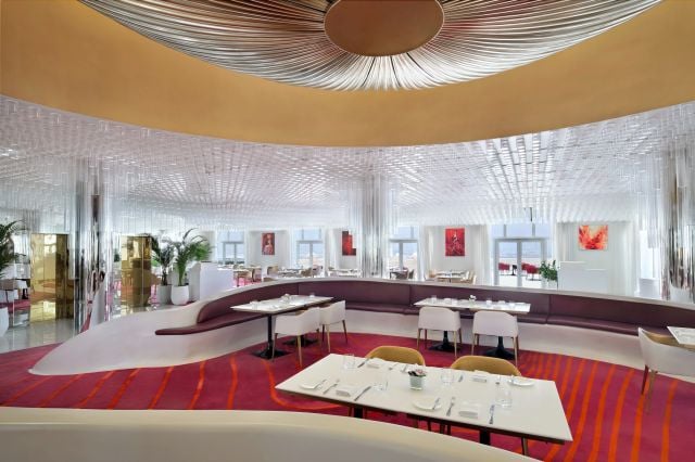 صالة Raffles Club Lounge