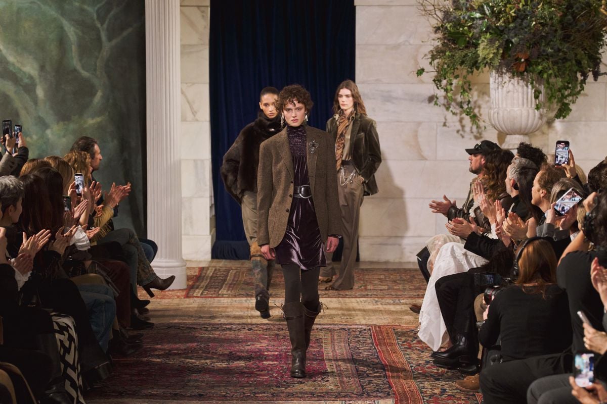 Fashion Weeks Fall Winter 2026 – 2027 رسم ملامح الموسم القادم