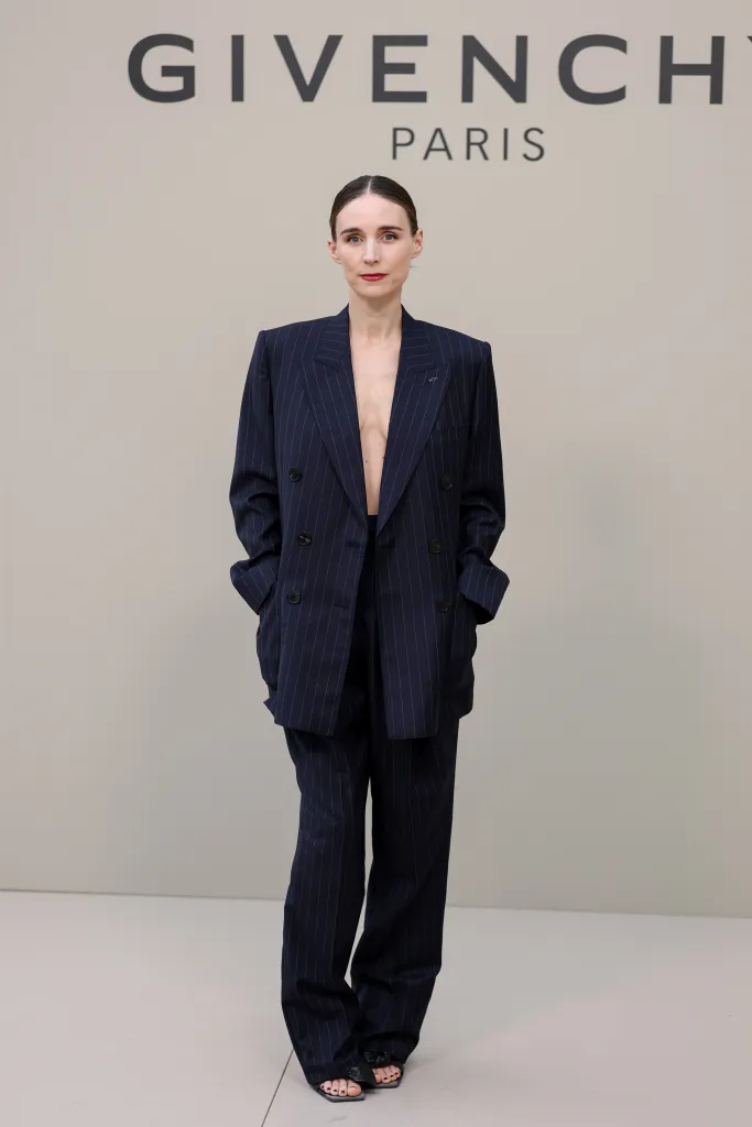 ألكسا تشانغ: الدانتيل والأنوثة الناعمة