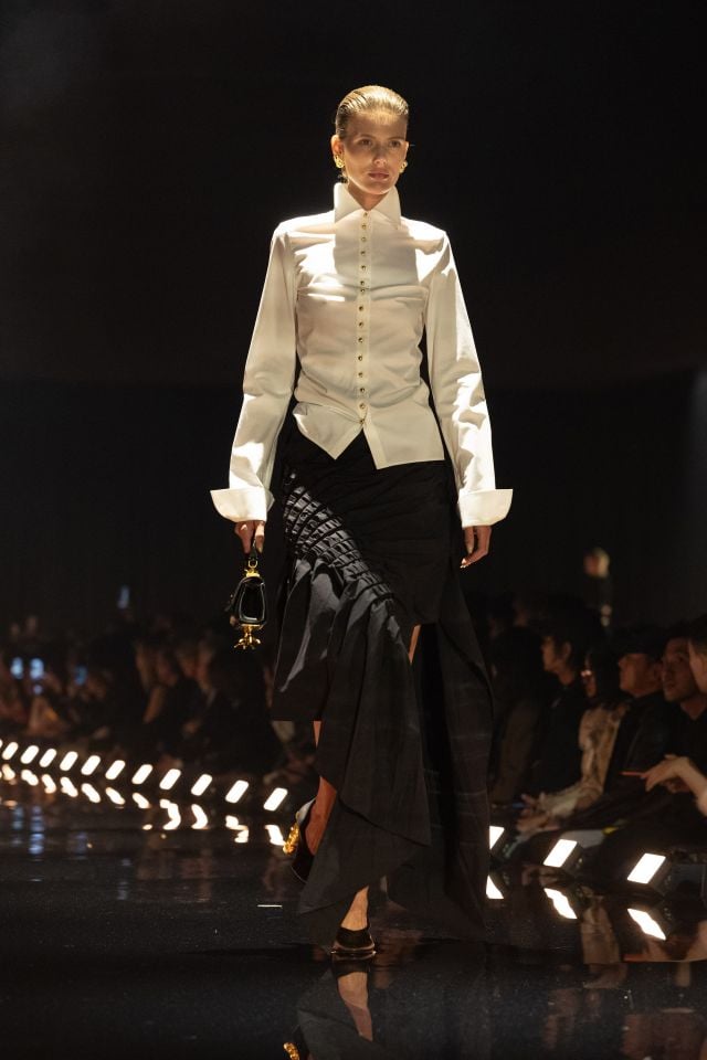 عرض أزياء Schiaparelli لخريف/شتاء 2026-2027